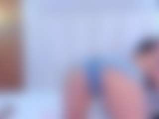 Live cam show with Ambarmml - Brown Eyes on studioflirtlive.com