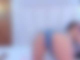 Live cam show with Ambarmml - Curvy on TeamSkeetLive