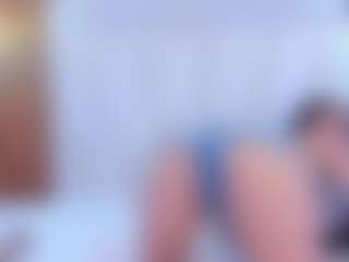 Live cam show with Ambarmml - Teen (18+) on TeamSkeetLive