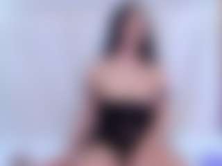 Live cam show with Ambarmml - Erotic Dance on Stripli.com
