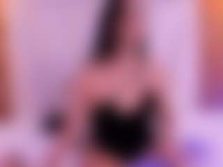 Live cam show with Ambarmml - Curvy on Camsoda