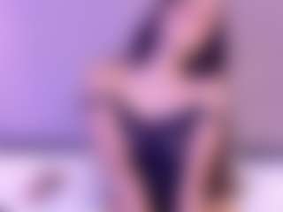Live cam show with Ambarmml - Erotic Dance on Camsoda