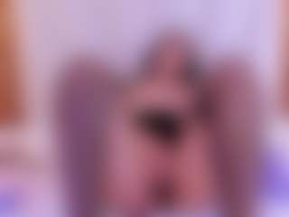 Ambarmml's Live Sex Cam Show