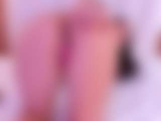 Live cam show with Ambarmml - Petite on Milfs Live