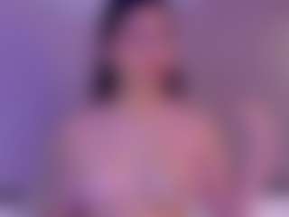 Live cam show with Ambarmml - Spank on Stripli.com