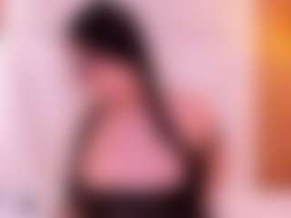 Live cam show with Ambarmml - Strip on Camming Site