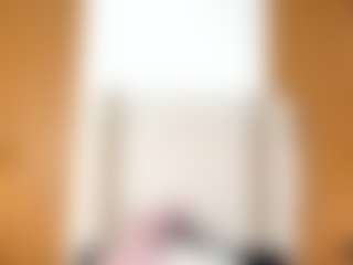 Live cam show with Ambarmml - Shaved Pussy on Camsoda