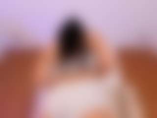 Live cam show with Ambarmml - Teen (18+) on luckytryst.com