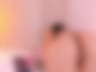 Live cam show with Ambarmml - Petite on SpankPalCams