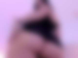 Live cam show with Ambarmml - Athletic BBW on SinfulBabes