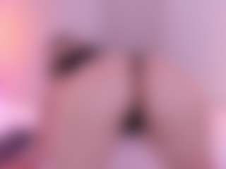 Ambarmml's Live Sex Cam Show