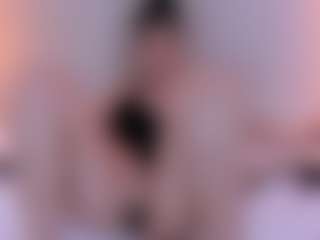 Live cam show with Ambarmml - Solo on Camming Site