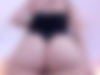 Live cam show with Ambarmml - Ahegao on AdultVida.com