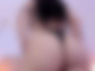 Live cam show with Ambarmml - Petite on Camsoda