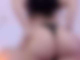 Ambarmml's Live Sex Cam Show