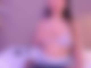 Live cam show with Ambarmml - Petite on fapnchat