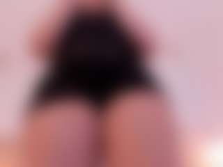 Live cam show with Ambarmml - Athletic BBW on Camsoda