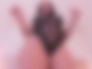 Live cam show with Ambarmml - Athletic Young Adult on Camsoda