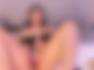 Ambarmml's Live Sex Cam Show