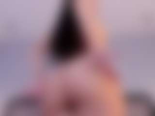 Live cam show with Ambarmml - Squirt on CamSodaAdn