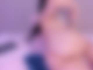 Ambarmml's Live Sex Cam Show