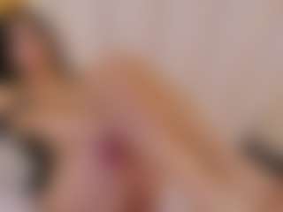 Live cam show with Ambarmml - Athletic Brown Eyes on https://playwithruby.com