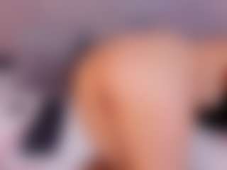 Ambarmml's Live Sex Cam Show