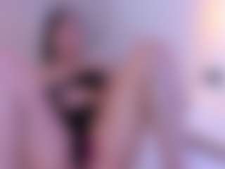 Ambarmml's Live Sex Cam Show