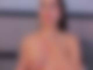 Live cam show with Ambarmml - Petite on Camsoda