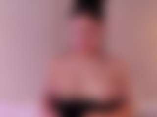 Ambarmml's Live Sex Cam Show