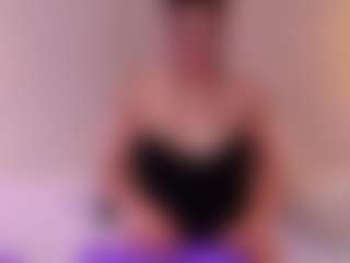 Ambarmml's Live Sex Cam Show
