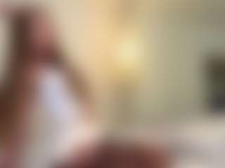Live cam show with Alberta - Public on sexylive.show