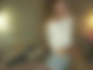 Live cam show with Alberta - Petite on hrnylive.com