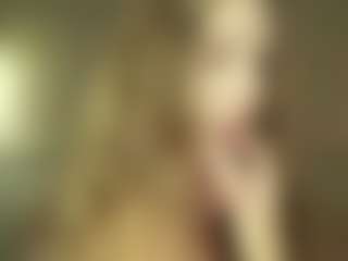 Live cam show with Alberta - Spank Brown Hair on Camsoda