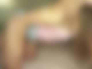 Live cam show with Alberta - Petite on Camsoda