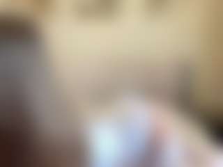 Live cam show with Alberta - Skinny on Camsoda