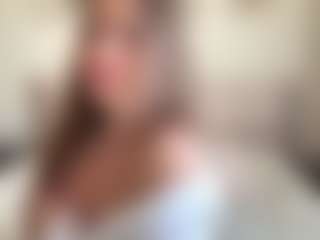 Live cam show with Alberta - Brown Hair Teen (18+) on Camsoda
