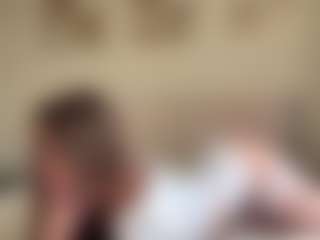 Live cam show with Alberta - Teen (18+) on Camsoda