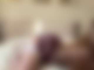 Live cam show with Alberta - Striptease on 1on1-livenow