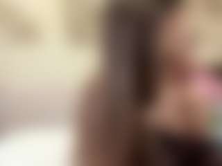 Live cam show with Alberta - Petite on Camsoda