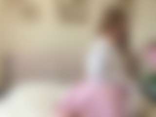 Live cam show with Alberta - Ass Clapping on livesuperchat.net