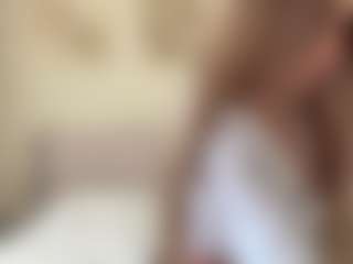 Live cam show with Alberta - Brown Hair Teen (18+) on TeamSkeetLive