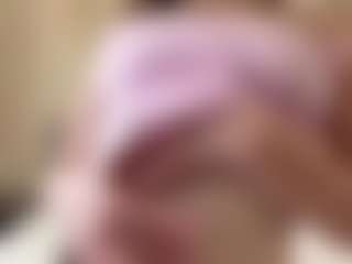 Live cam show with Alberta - Legs on Camsoda