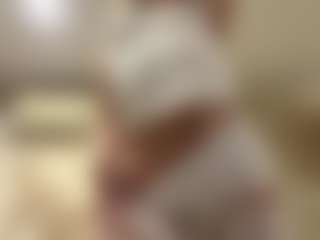 Live cam show with Alberta - Athletic on Camsoda