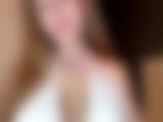 Live cam show with CleoraRaffield - Athletic on studioflirtlive.com