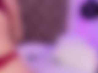 Live cam show with Dakota-Reese - Petite on Camsoda