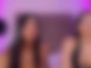 Live cam show with DakotaandJuliette - Ass Bouncing on Dolls Live
