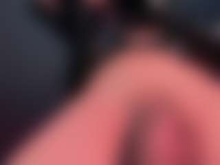 Live cam show with Draculairis - Goth on eurowanks.com