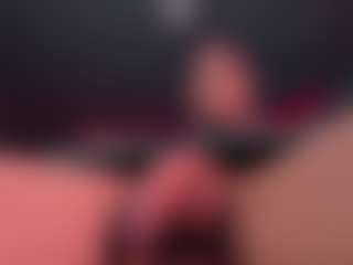 Live cam show with Draculairis - Goddess on studioflirtlive.com
