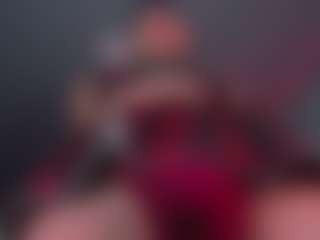 Live cam show with Draculairis - Fishnets on Mixed Magazine Live